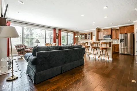 15124 Kampen Circle Carmel IN 46033