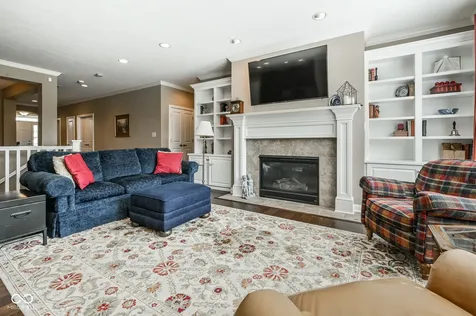 15124 Kampen Circle Carmel IN 46033