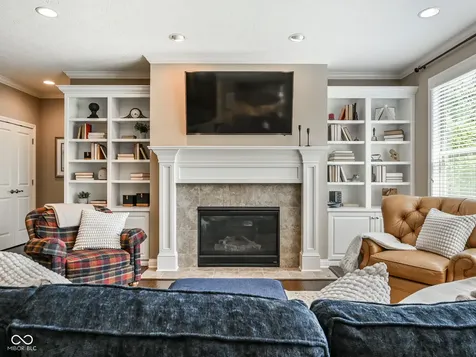 15124 Kampen Circle Carmel IN 46033