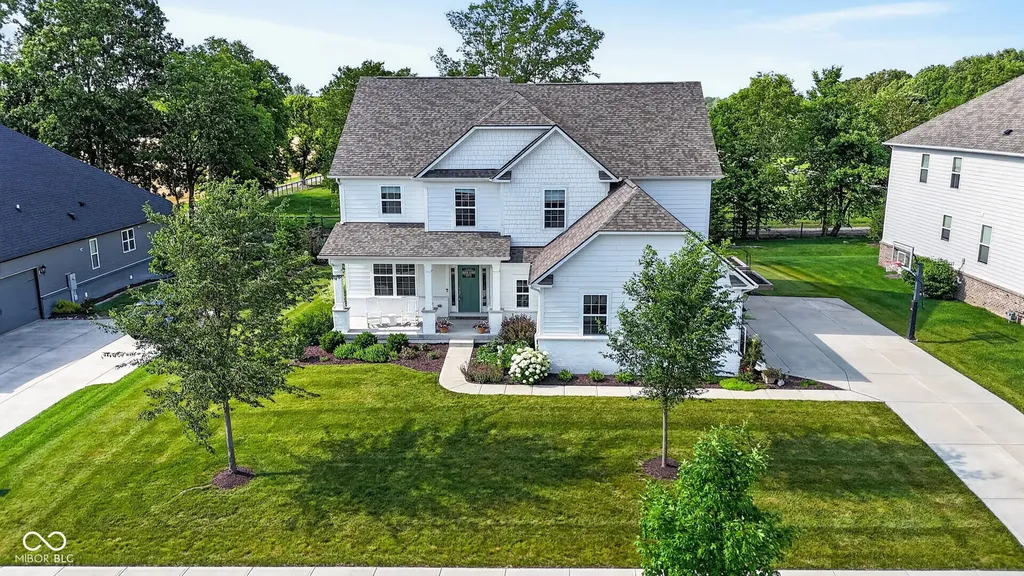 2752 Flowing Creek Place Westfield IN 46074