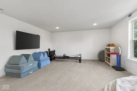 2752 Flowing Creek Place Westfield IN 46074
