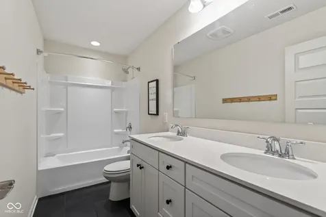 2752 Flowing Creek Place Westfield IN 46074