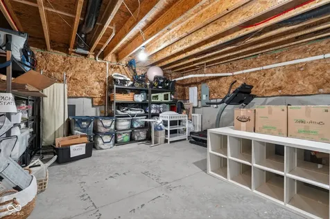 2752 Flowing Creek Place Westfield IN 46074