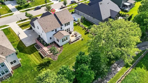 2752 Flowing Creek Place Westfield IN 46074