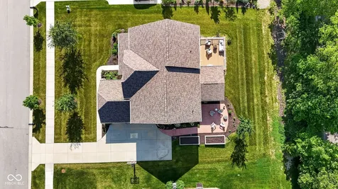 2752 Flowing Creek Place Westfield IN 46074