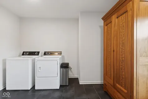 2752 Flowing Creek Place Westfield IN 46074