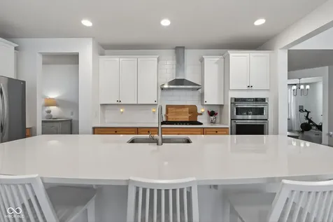 2752 Flowing Creek Place Westfield IN 46074
