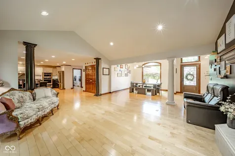10 Stratford Way Danville IN 46122