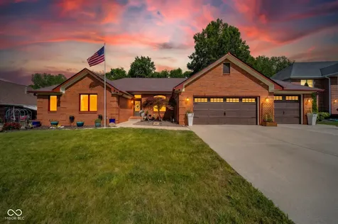 10 Stratford Way Danville IN 46122