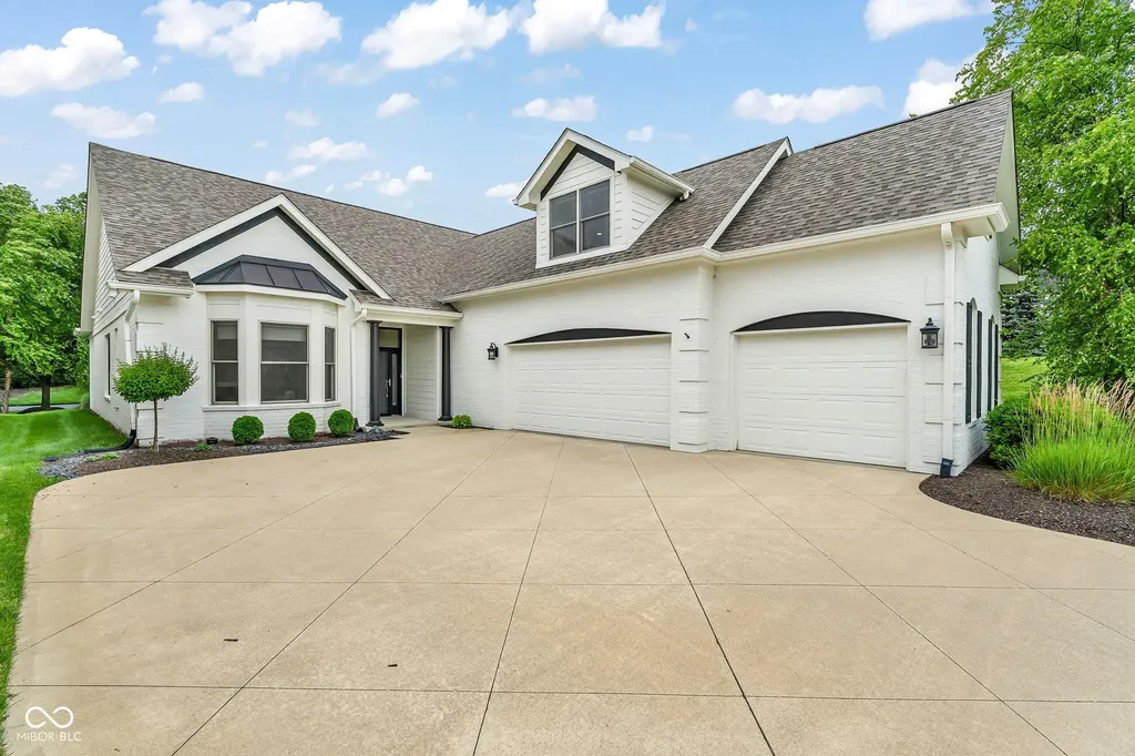 15268 Kampen Circle Carmel IN 46033