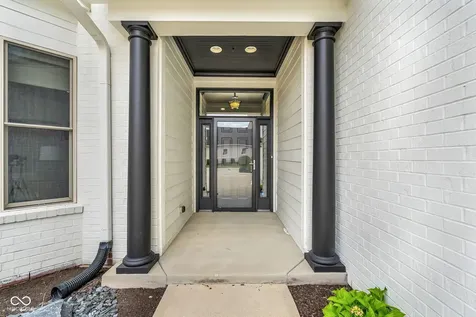 15268 Kampen Circle Carmel IN 46033