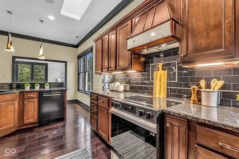 15268 Kampen Circle Carmel IN 46033