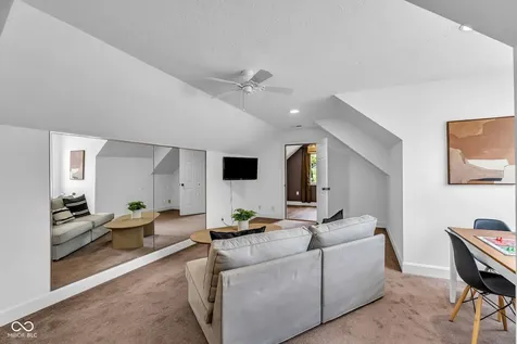 15268 Kampen Circle Carmel IN 46033