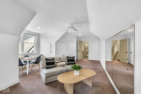 15268 Kampen Circle Carmel IN 46033