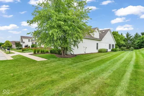 15268 Kampen Circle Carmel IN 46033