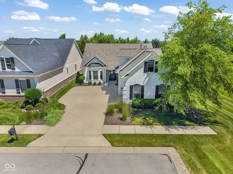 15268 Kampen Circle Carmel IN 46033