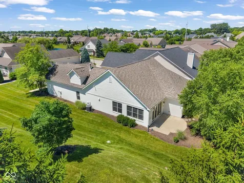 15268 Kampen Circle Carmel IN 46033