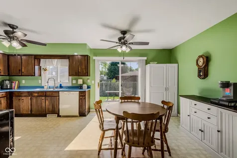 1921 Lockerbie Drive Columbus IN 47203
