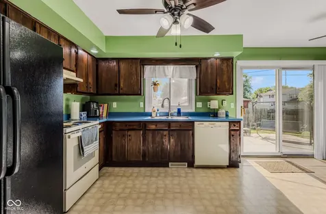 1921 Lockerbie Drive Columbus IN 47203