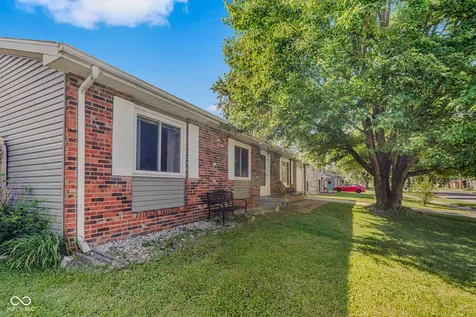 1921 Lockerbie Drive Columbus IN 47203