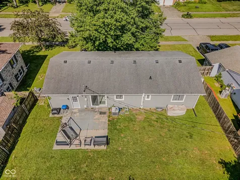 1921 Lockerbie Drive Columbus IN 47203