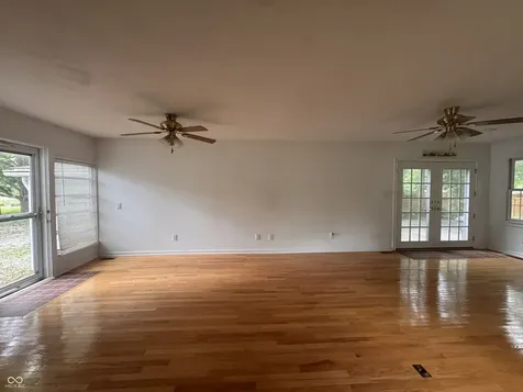 5924 Allisonville Indianapolis IN 46220