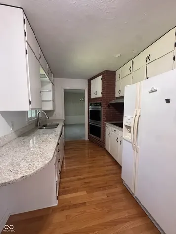 5924 Allisonville Indianapolis IN 46220