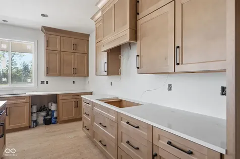 2786 S Kings Way New Palestine IN 46163