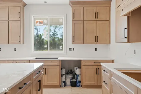 2786 S Kings Way New Palestine IN 46163