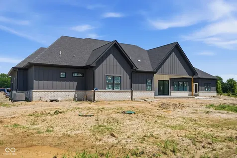 2786 S Kings Way New Palestine IN 46163