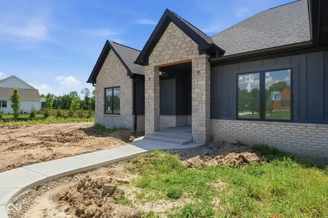 2786 S Kings Way New Palestine IN 46163