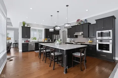1674 Avondale Drive Westfield IN 46074