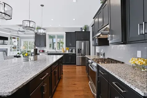 1674 Avondale Drive Westfield IN 46074