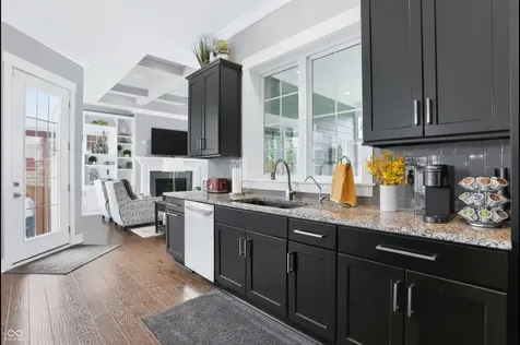 1674 Avondale Drive Westfield IN 46074