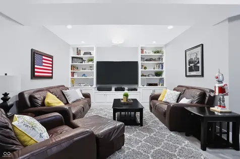1674 Avondale Drive Westfield IN 46074