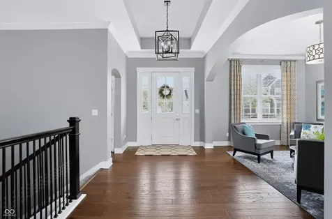 1674 Avondale Drive Westfield IN 46074