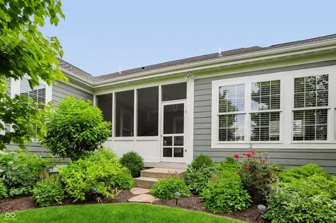1674 Avondale Drive Westfield IN 46074