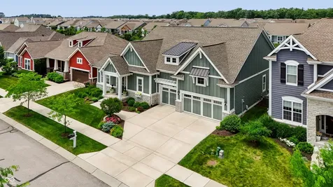 1674 Avondale Drive Westfield IN 46074
