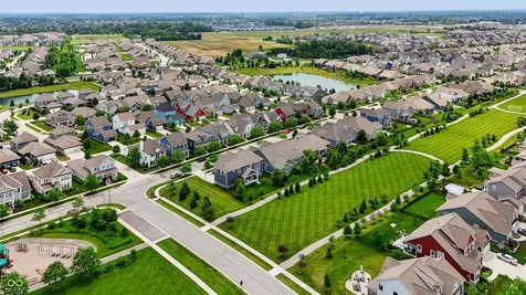 1674 Avondale Drive Westfield IN 46074