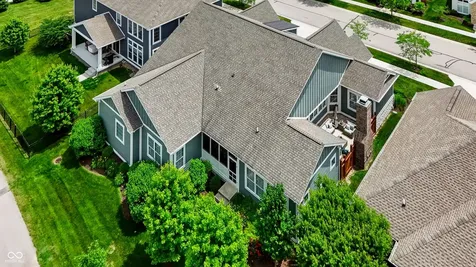 1674 Avondale Drive Westfield IN 46074