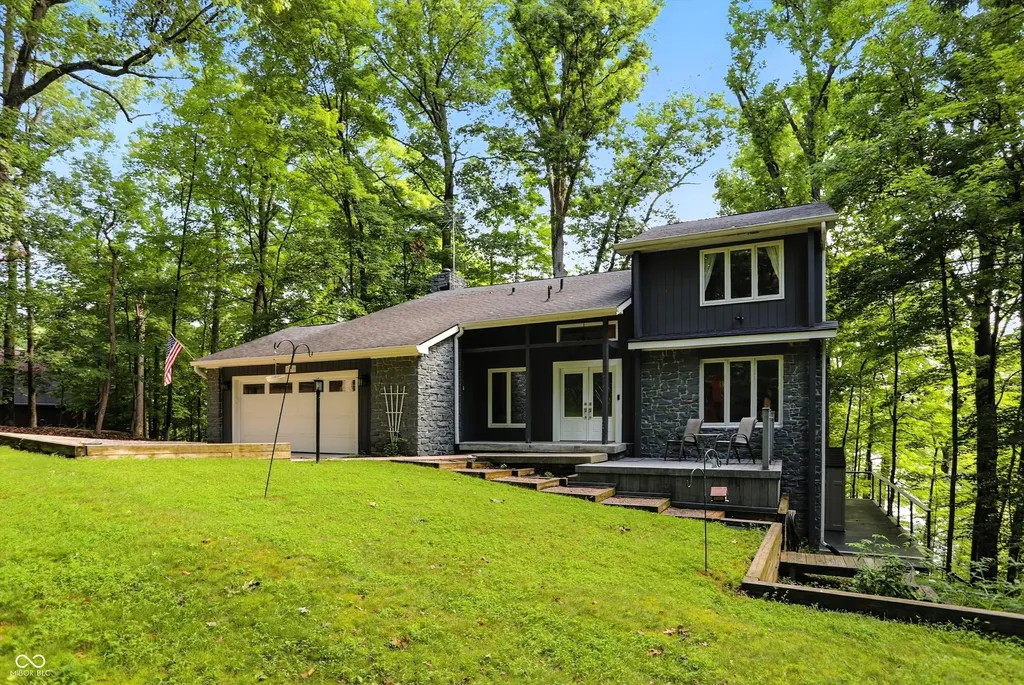 7899 S Timber Cliff Lane Trafalgar IN 46181