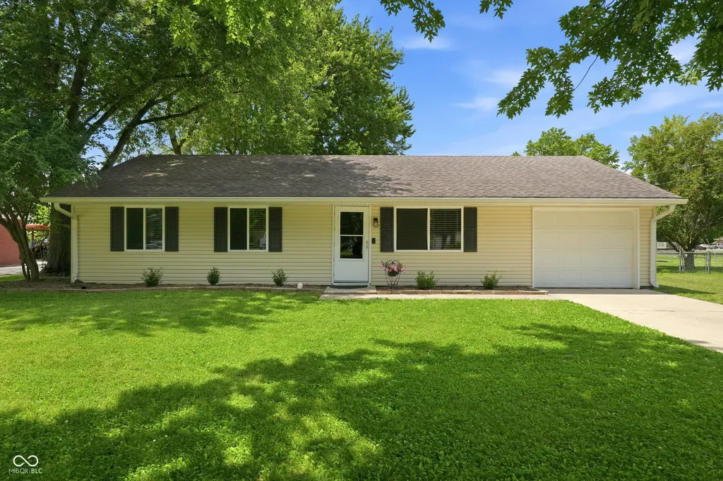 1254 Cherryfield Lane Greenwood IN 46142