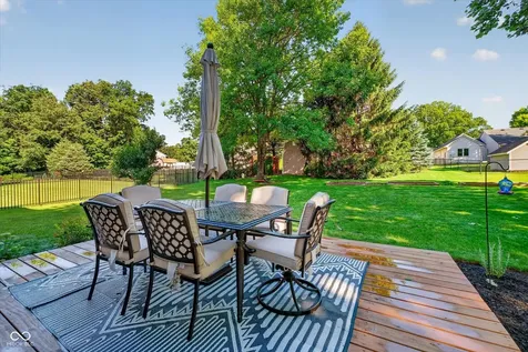 6758 Loretta Court Avon IN 46123