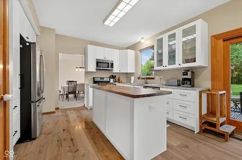 6758 Loretta Court Avon IN 46123