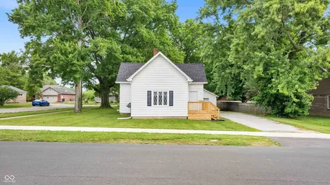 108 E Washington Mooresville IN 46158