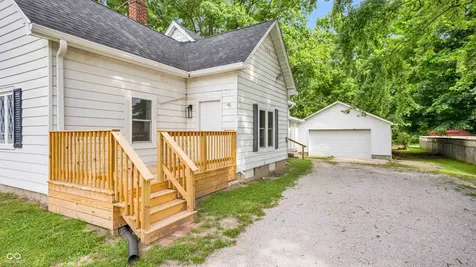 108 E Washington Mooresville IN 46158