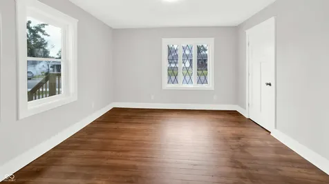 108 E Washington Mooresville IN 46158