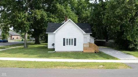 108 E Washington Mooresville IN 46158