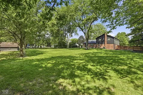 5843 Eastview Court Indianapolis IN 46250