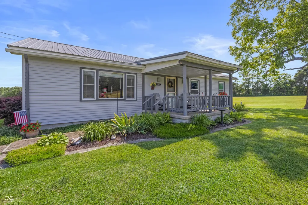 9785 W County Road 200 N Seymour IN 47274